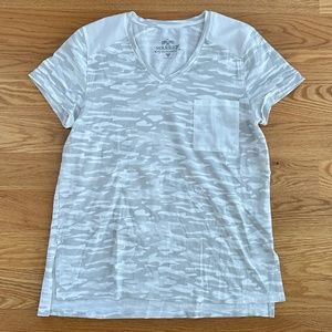 Warrior By Danica Patrick NWOT V-Neck Pocket Tee (M)